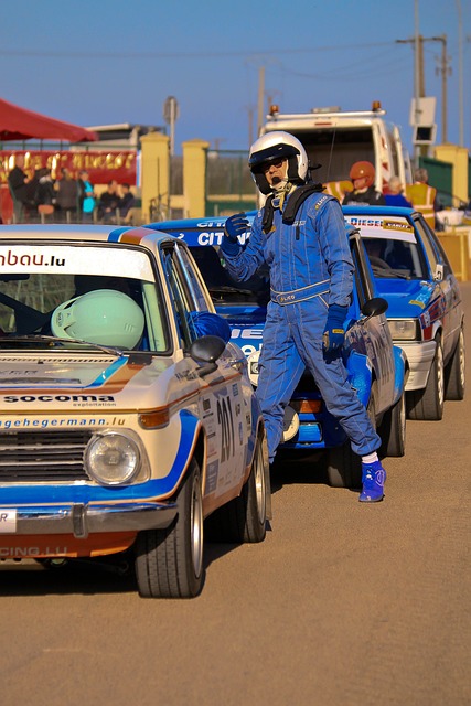 持競爭力的 持競爭力的